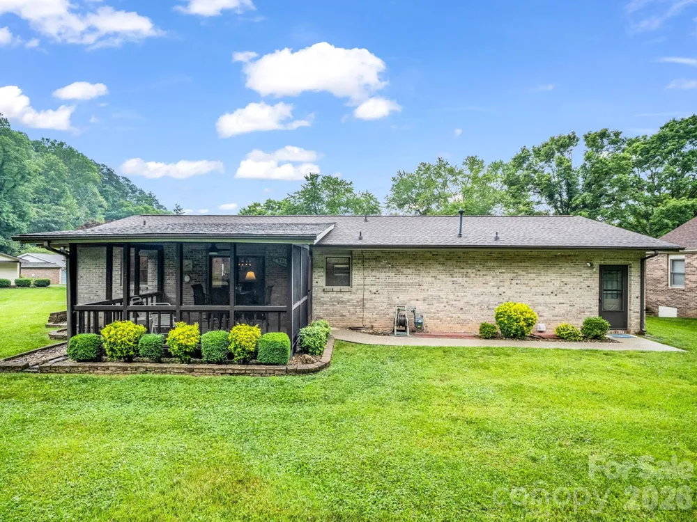 182 Resada Drive Brevard, NC 28712