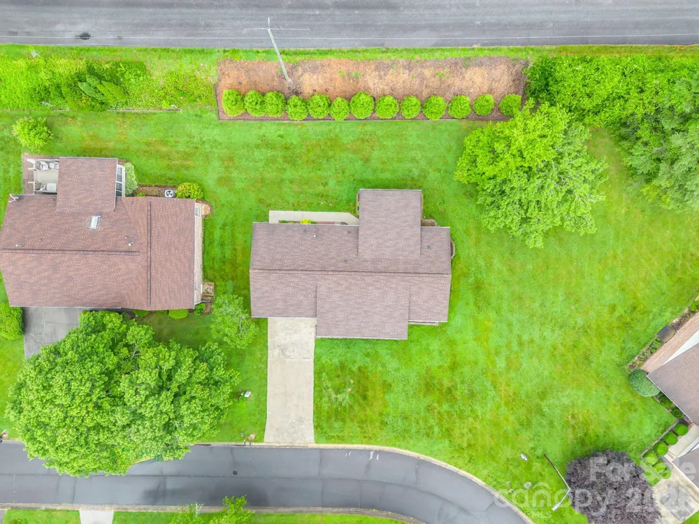 182 Resada Drive Brevard, NC 28712