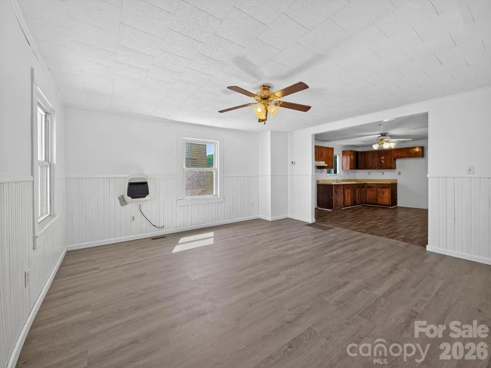 80 Ridge Street Marion, NC 28752