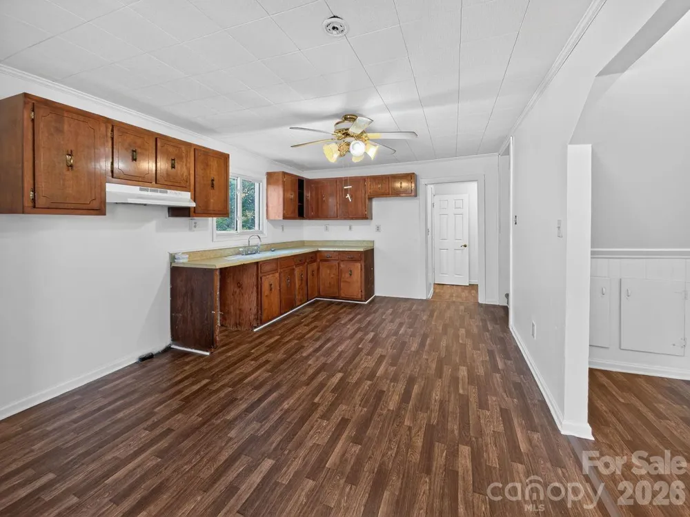 80 Ridge Street Marion, NC 28752