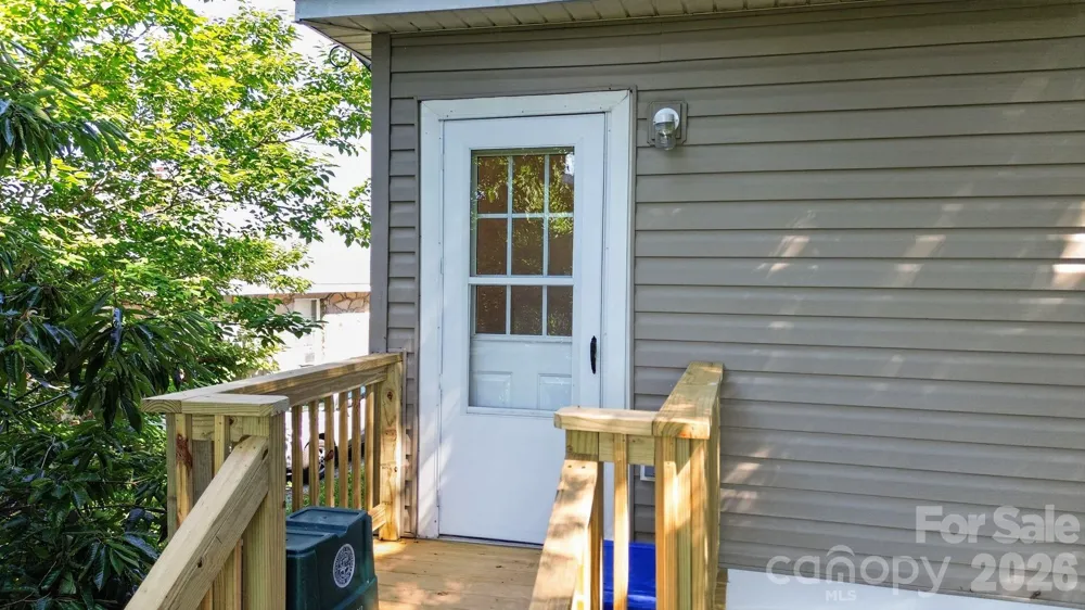 80 Ridge Street Marion, NC 28752