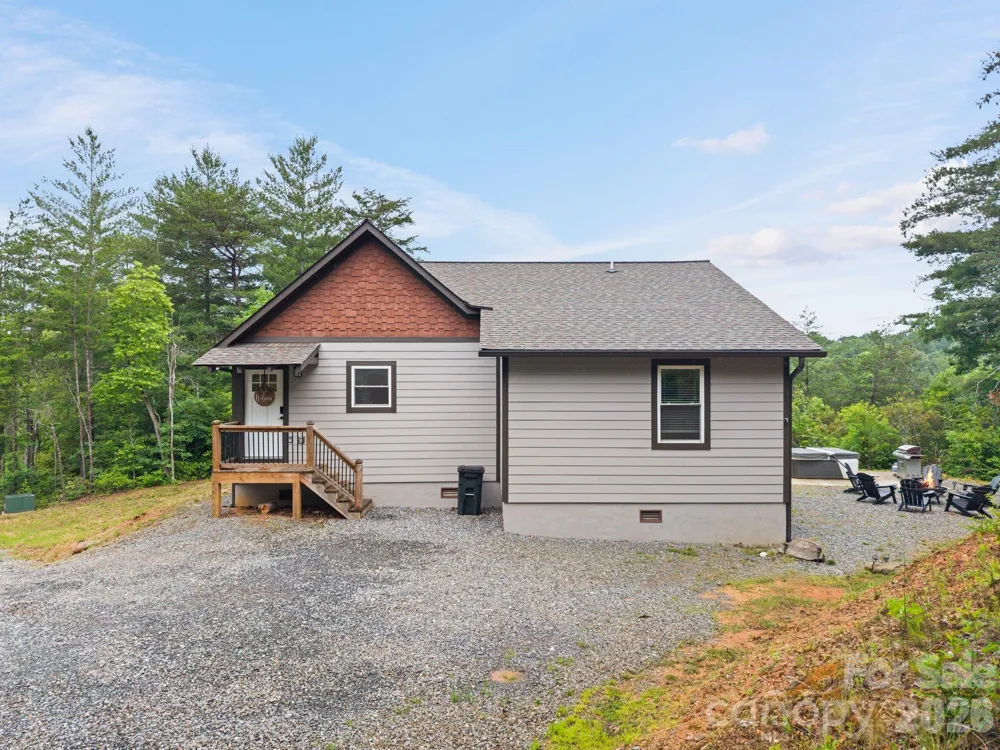 79 Trillium Way Bryson City, NC 28713