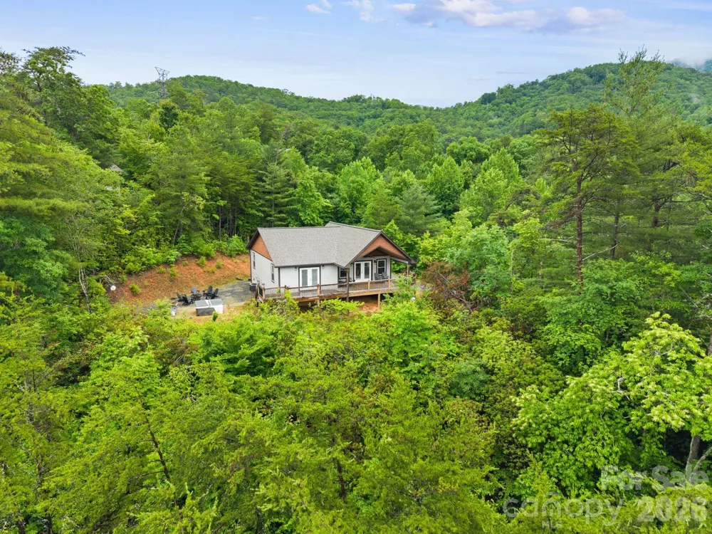 79 Trillium Way Bryson City, NC 28713