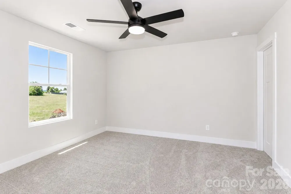102 SIXTH AVENUE SE Hildebran, NC 28602