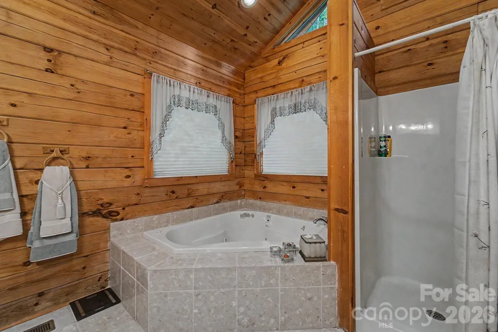 22 Kako Ridge Sylva, NC 28779