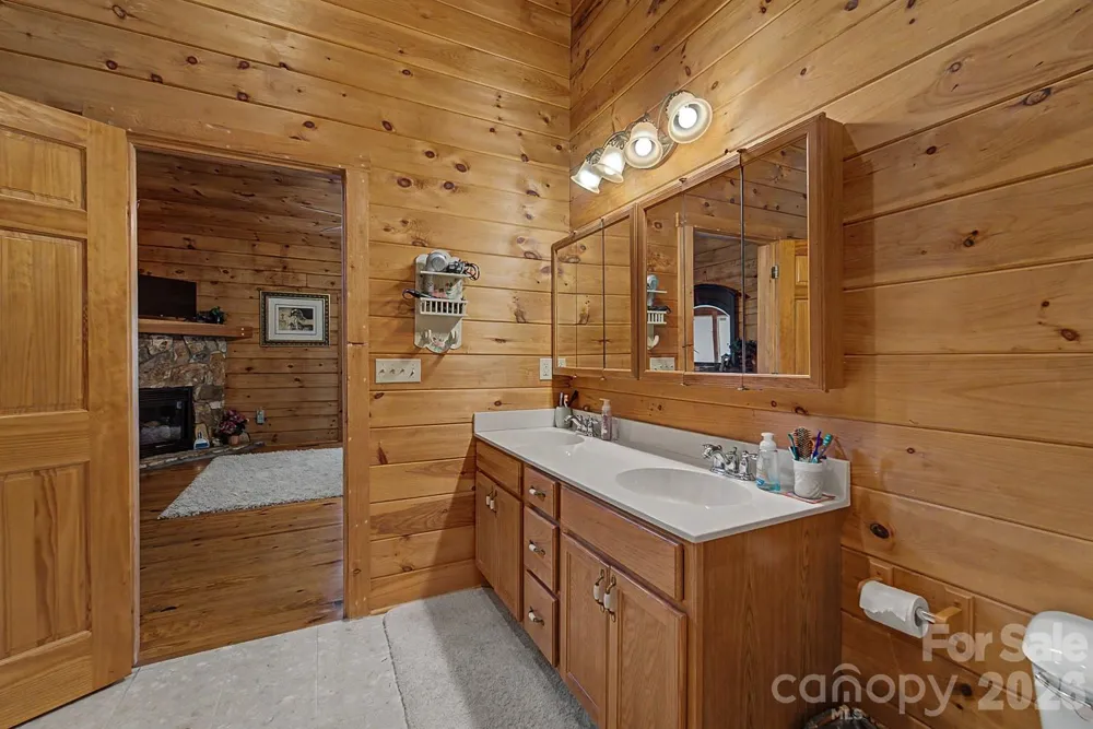 22 Kako Ridge Sylva, NC 28779