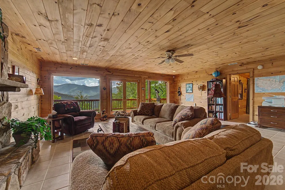 22 Kako Ridge Sylva, NC 28779