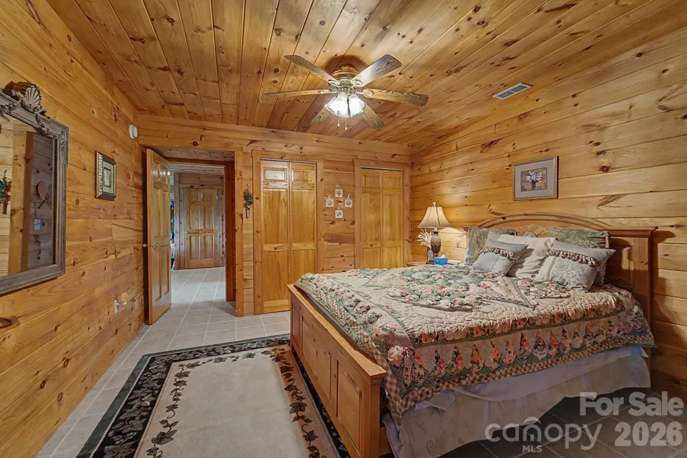 22 Kako Ridge Sylva, NC 28779