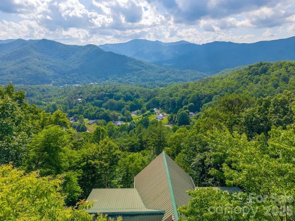 22 Kako Ridge Sylva, NC 28779