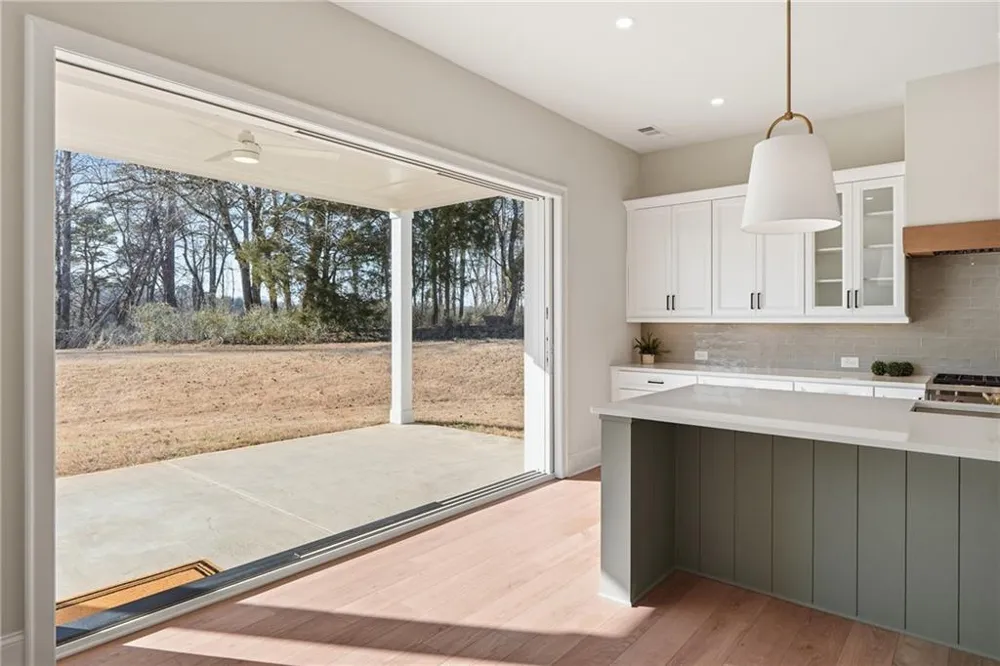158 PALISADE DRIVE Rydal, GA 30171