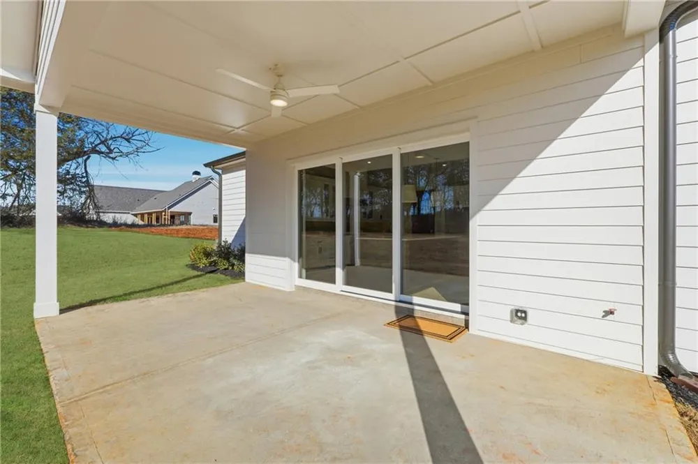 158 PALISADE DRIVE Rydal, GA 30171