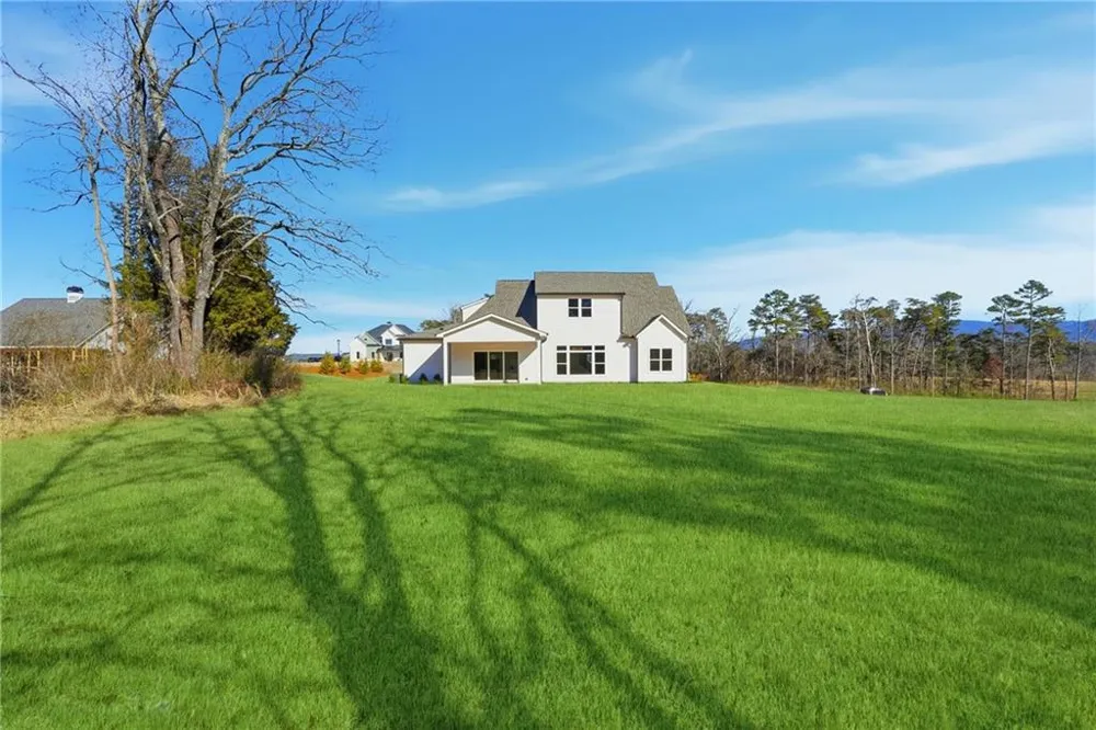 158 PALISADE DRIVE Rydal, GA 30171