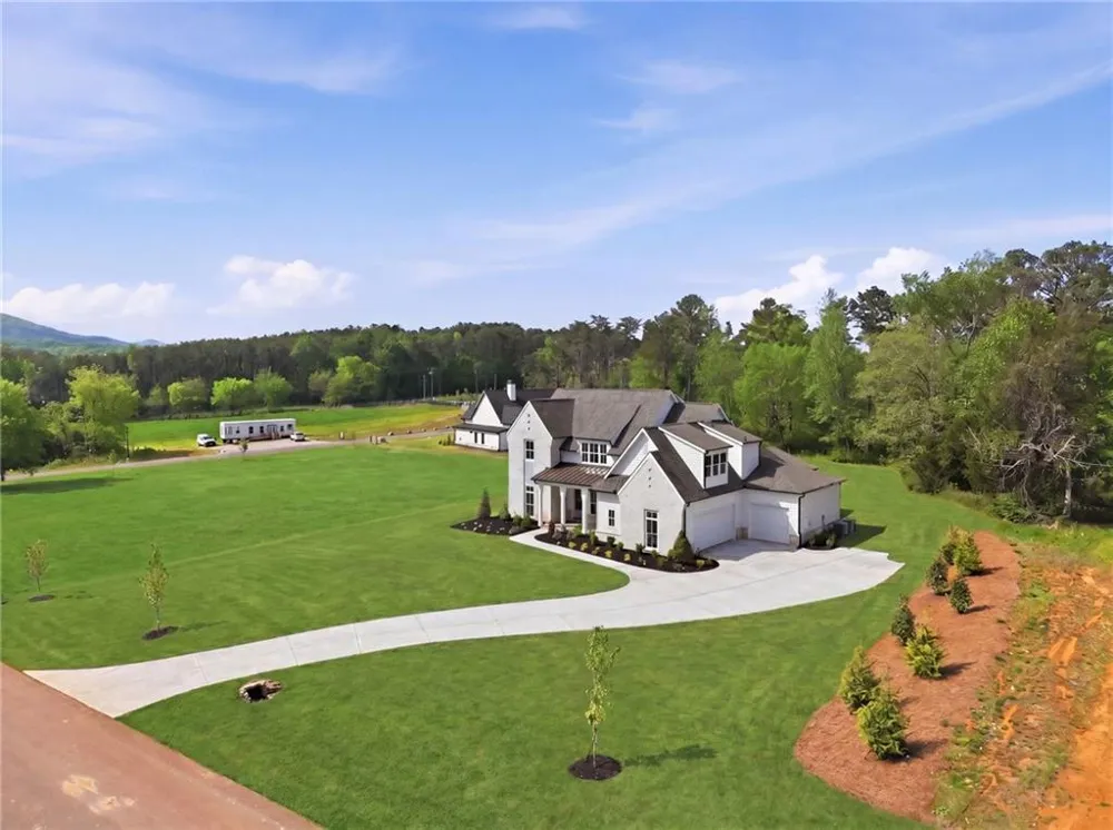 158 PALISADE DRIVE Rydal, GA 30171
