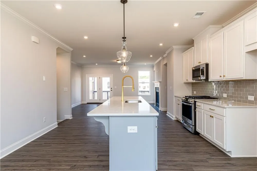 1009 Taylor Court Acworth, GA 30102