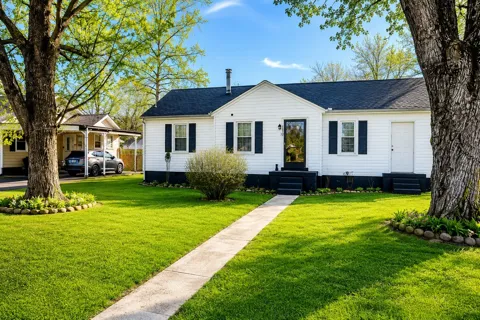130 Anderson Dr