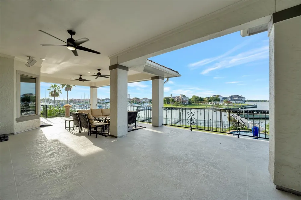 2240 Marina Way Kemah, TX 77565