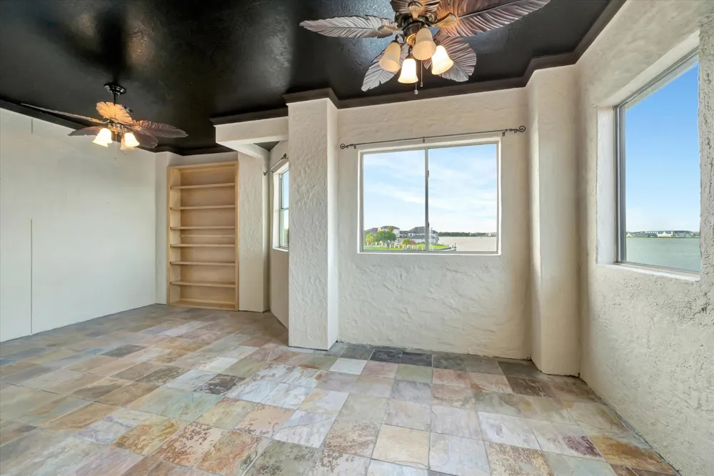2240 Marina Way Kemah, TX 77565