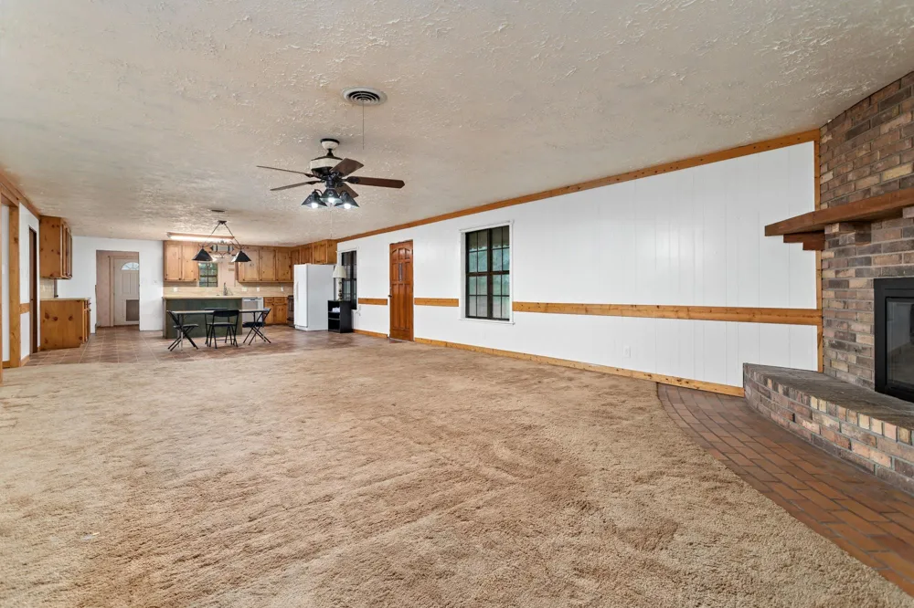 2830 Fm 1943 Rd W Warren, TX 77664