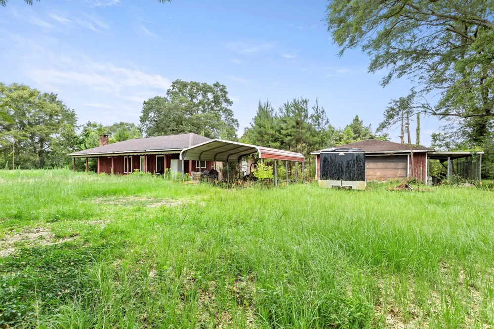 2830 Fm 1943 Rd W Warren, TX 77664
