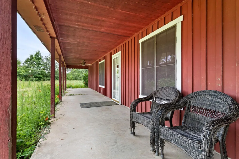 2830 Fm 1943 Rd W Warren, TX 77664