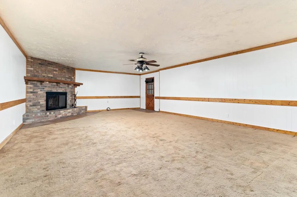 2830 Fm 1943 Rd W Warren, TX 77664