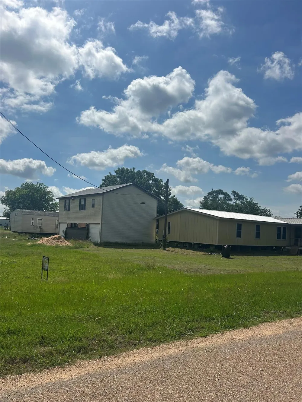 2307 Tuttle Street Rock Island, TX 77470