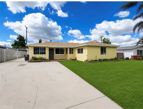 1022 W Grovecenter