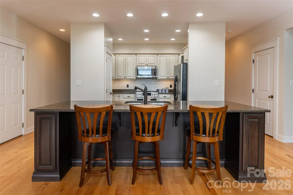 33 Bridle Path Drive Barnardsville, NC 28709