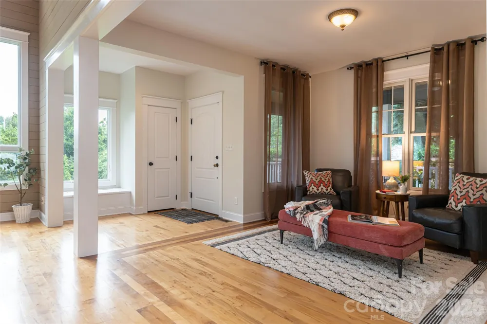 33 Bridle Path Drive Barnardsville, NC 28709