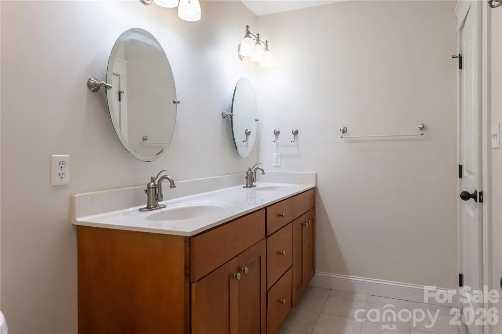 33 Bridle Path Drive Barnardsville, NC 28709