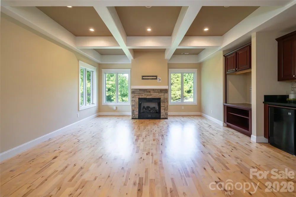 33 Bridle Path Drive Barnardsville, NC 28709