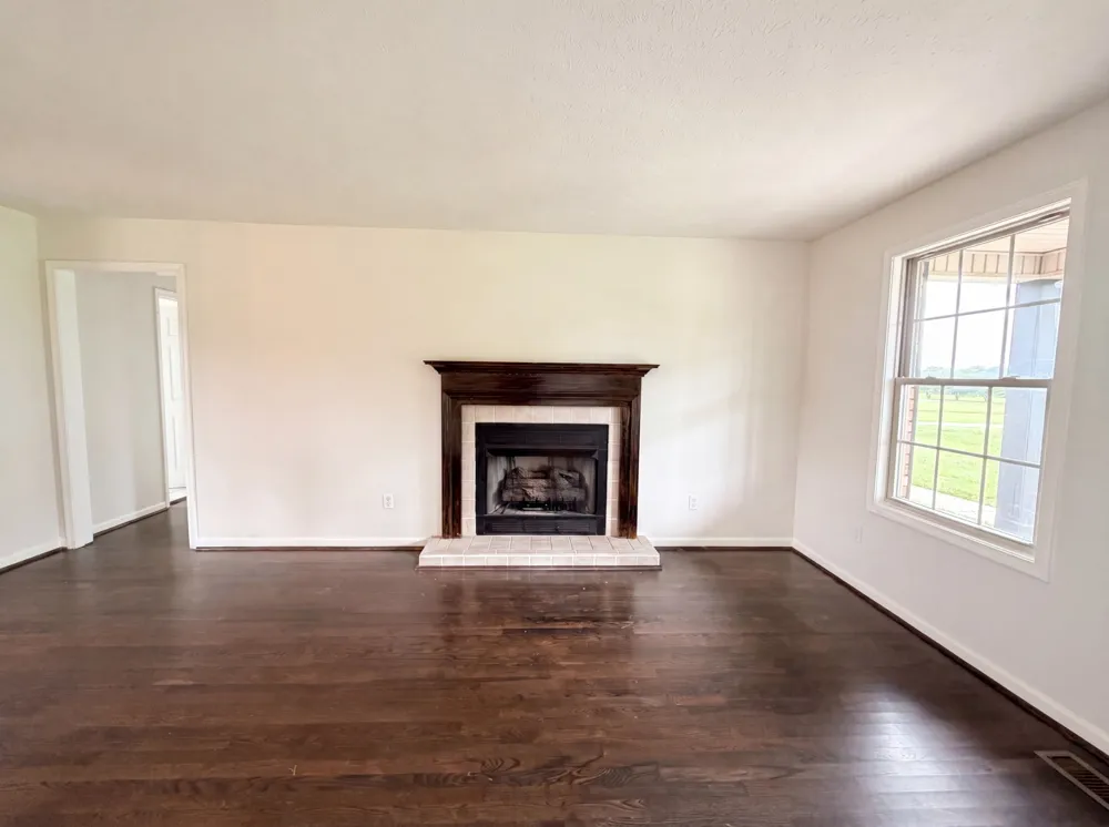 4523 Atkins Rd Cedar Hill, TN 37032