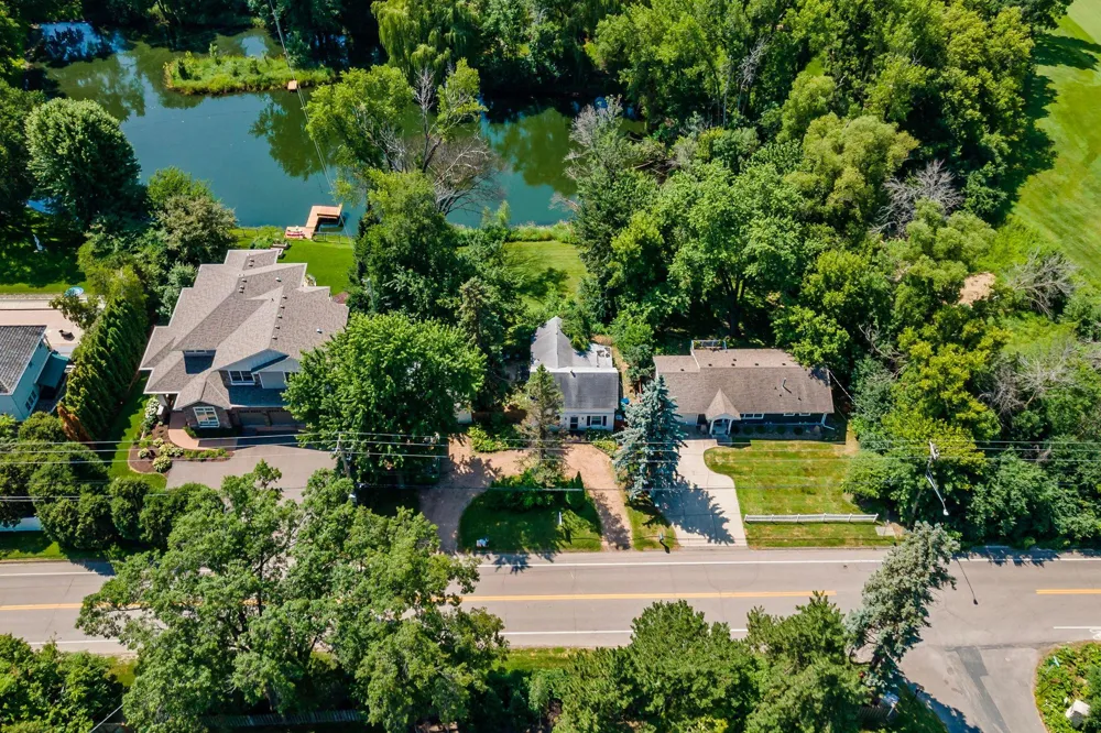5801x Interlachen Boulevard Edina, MN 55436