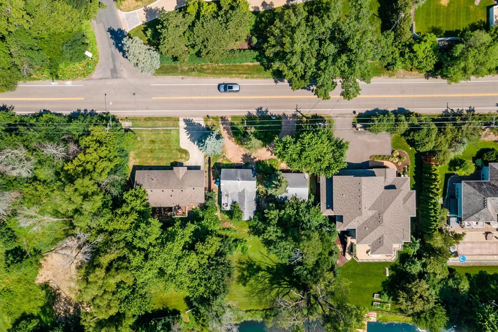 5801x Interlachen Boulevard Edina, MN 55436