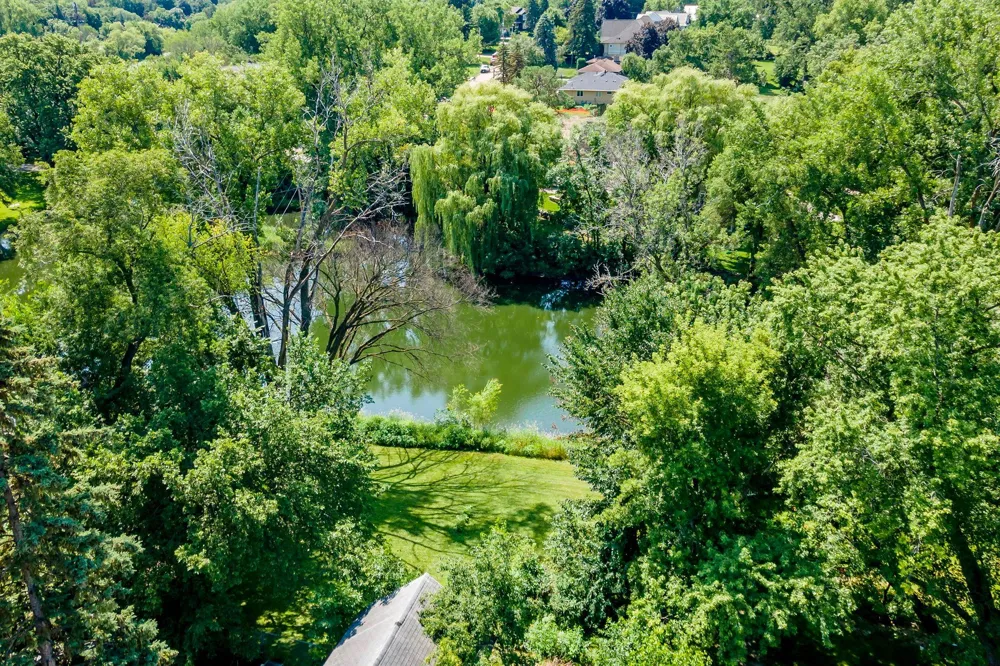5801x Interlachen Boulevard Edina, MN 55436
