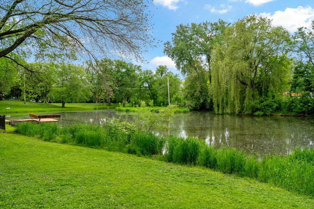 5801x Interlachen Boulevard Edina, MN 55436