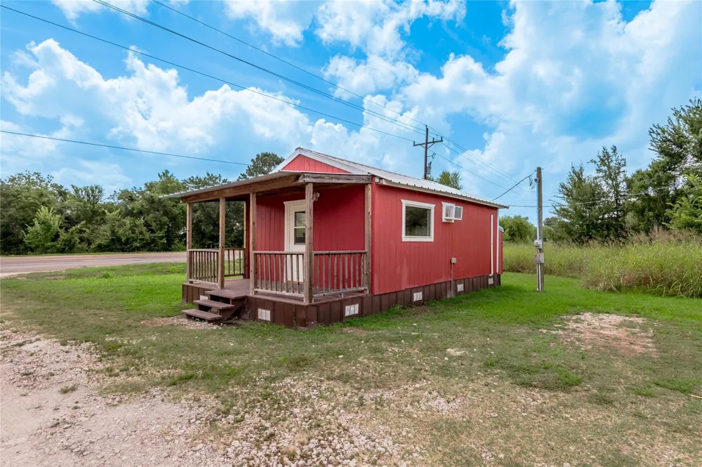 2094 S Robb Street Trinity, TX 75862