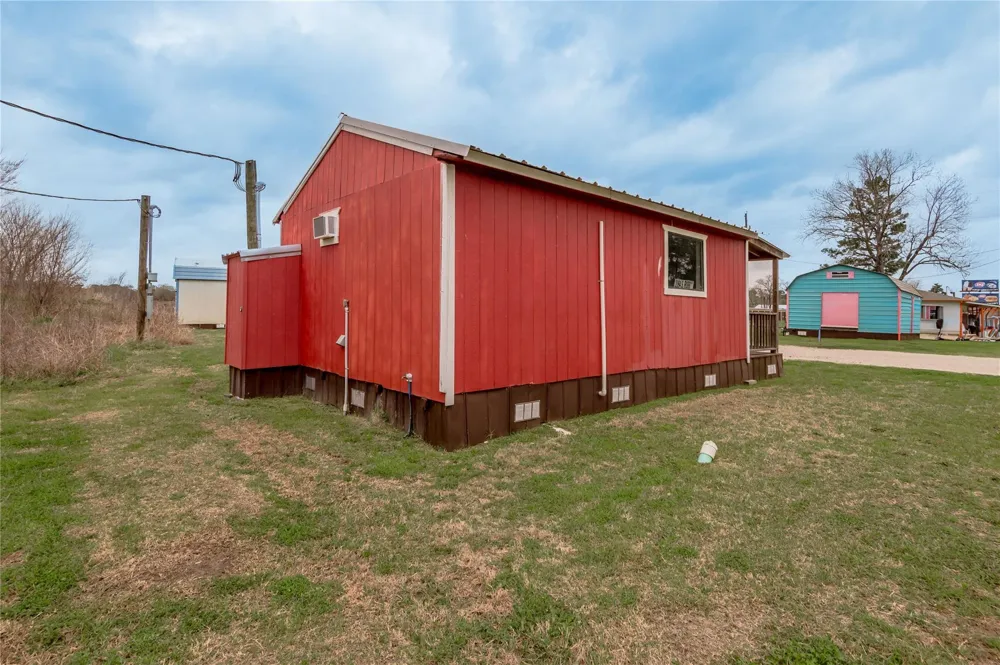 2094 S Robb Street Trinity, TX 75862