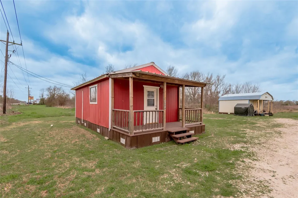 2094 S Robb Street Trinity, TX 75862