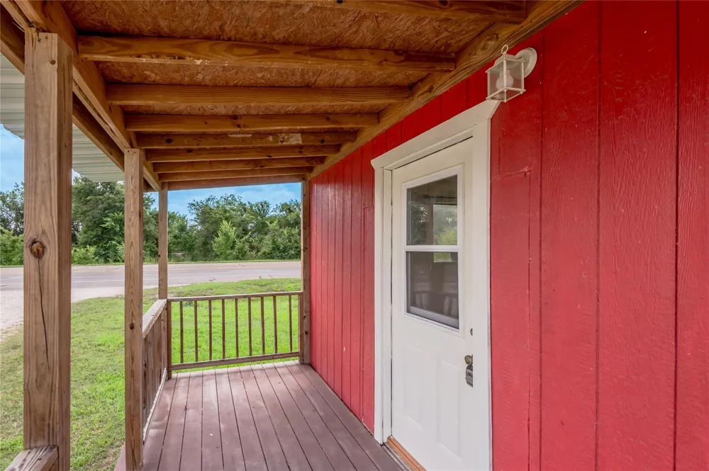 2094 S Robb Street Trinity, TX 75862