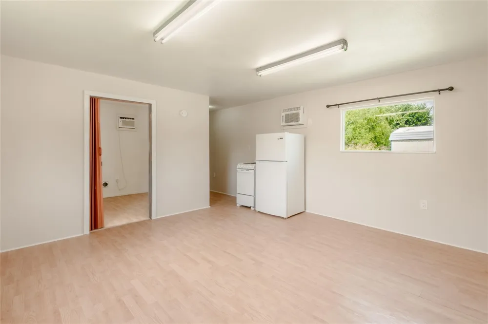 2094 S Robb Street Trinity, TX 75862