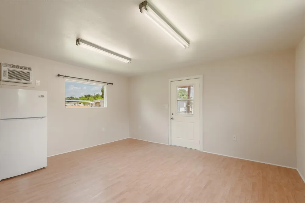 2094 S Robb Street Trinity, TX 75862