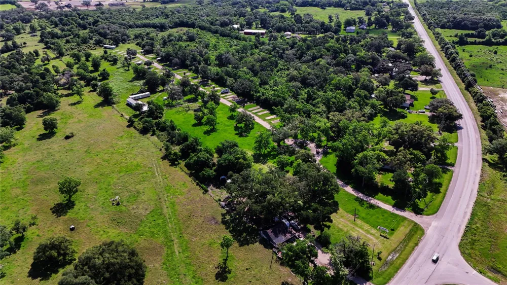 9339 Fm 524 Road Sweeny, TX 77480