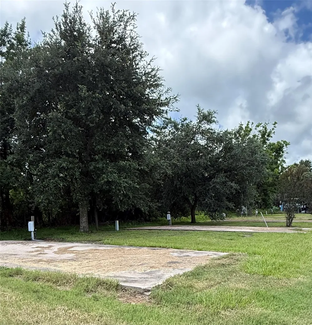 9339 Fm 524 Road Sweeny, TX 77480