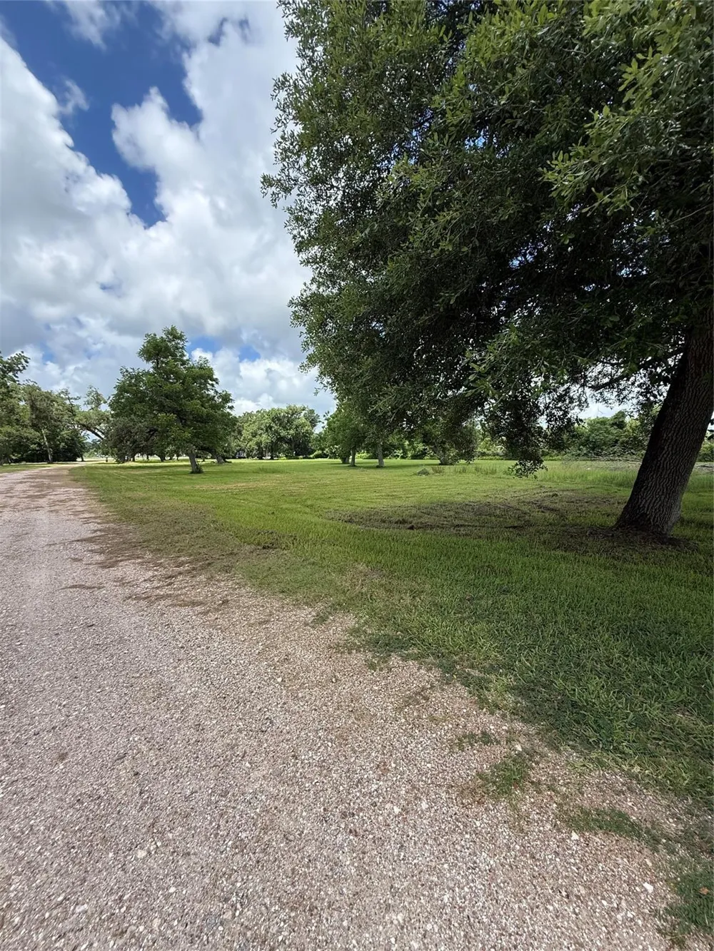 9339 Fm 524 Road Sweeny, TX 77480