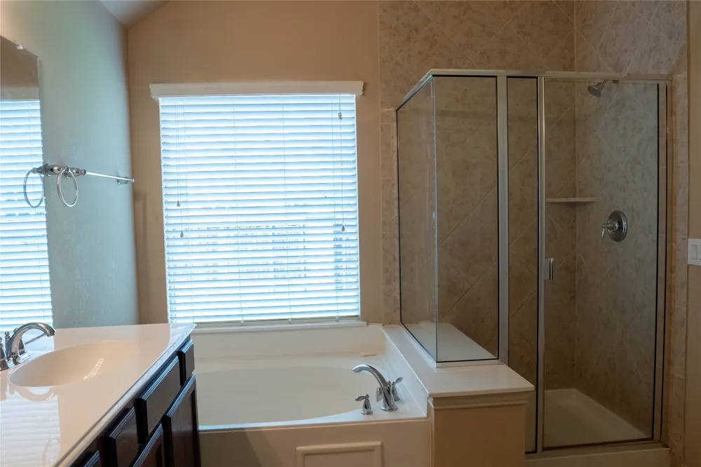 6956 Alcala Grand Prairie, TX 75054
