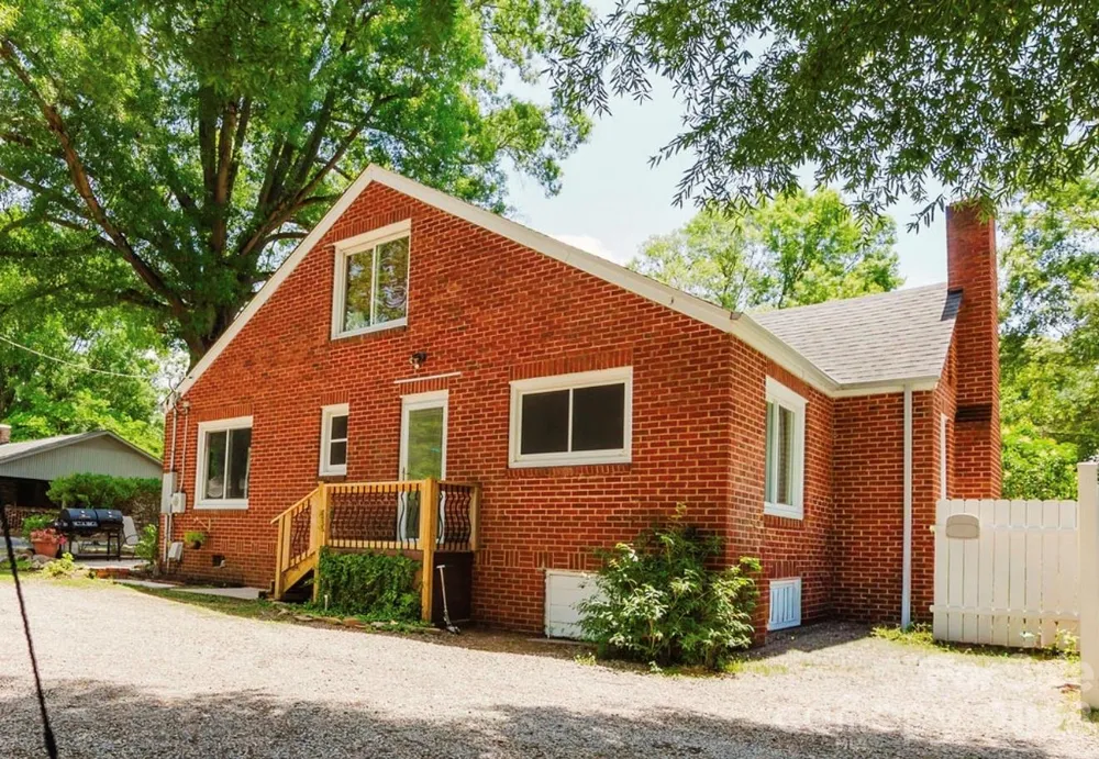 307 E 2nd Street Oakboro, NC 28129