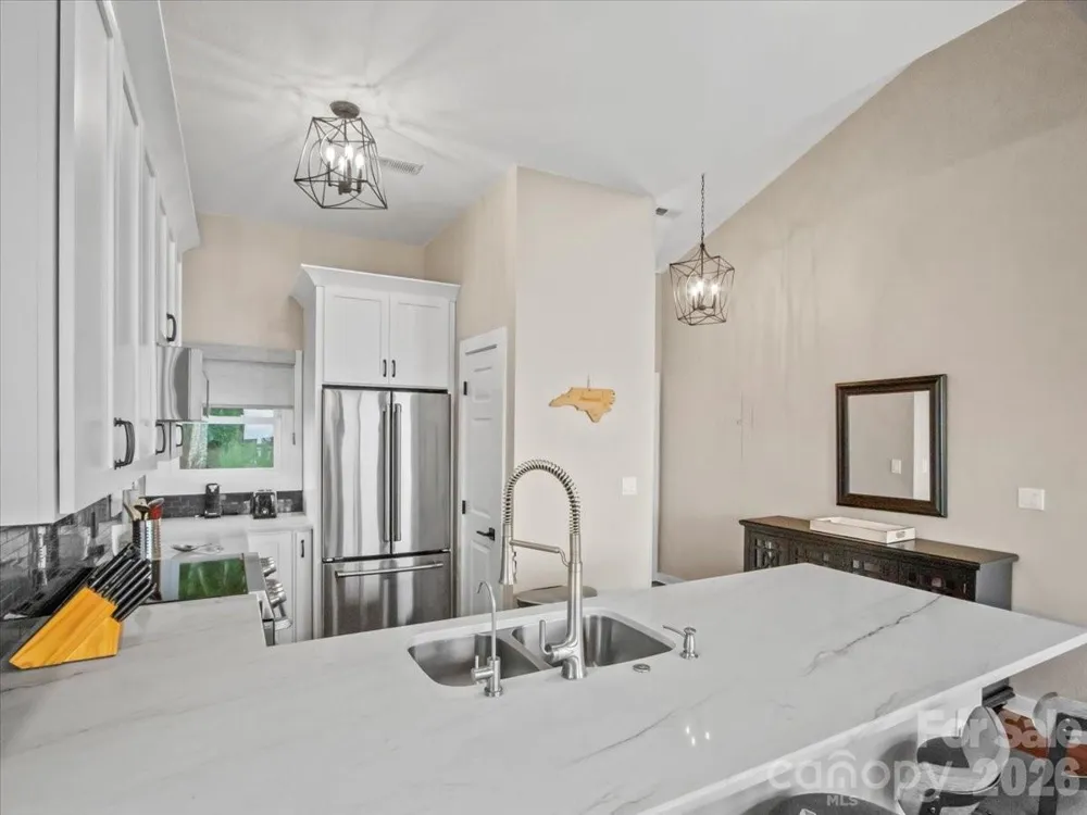 30 Club Villa Court #B2 Burnsville, NC 28714