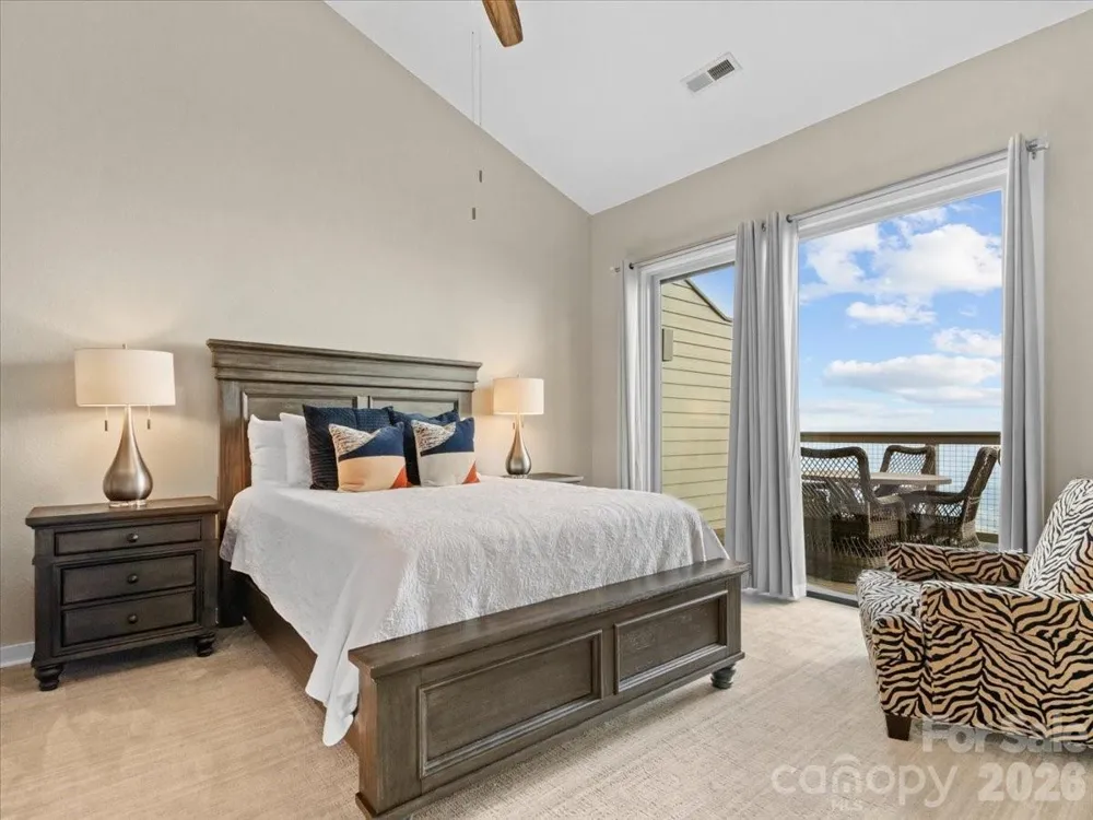 30 Club Villa Court #B2 Burnsville, NC 28714