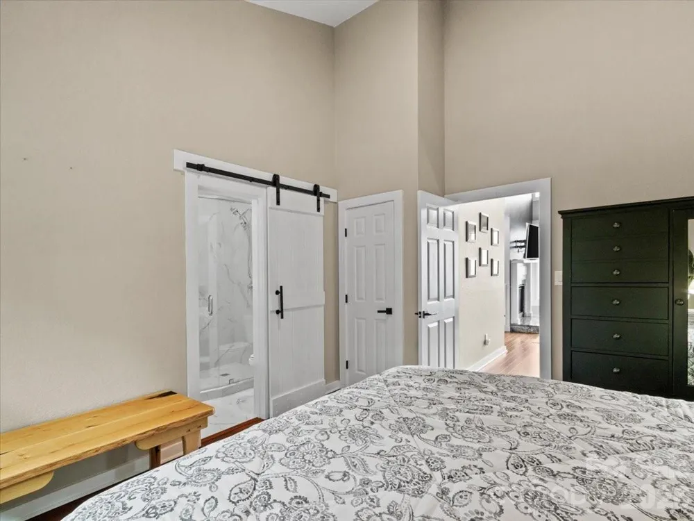 30 Club Villa Court #B2 Burnsville, NC 28714